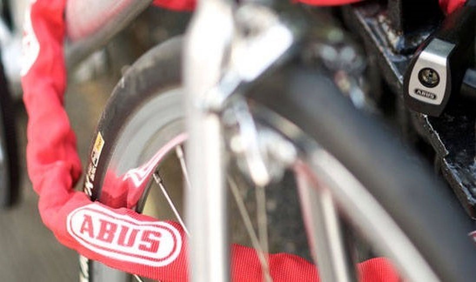 ▷ Le Meilleur Antivol en U pour vélo - Dites adieu au vol de vélo